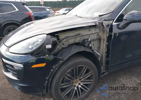 2018 Porsche Cayenne z USA, uszkodzony, nr VIN WP1AA2A27JKA01129